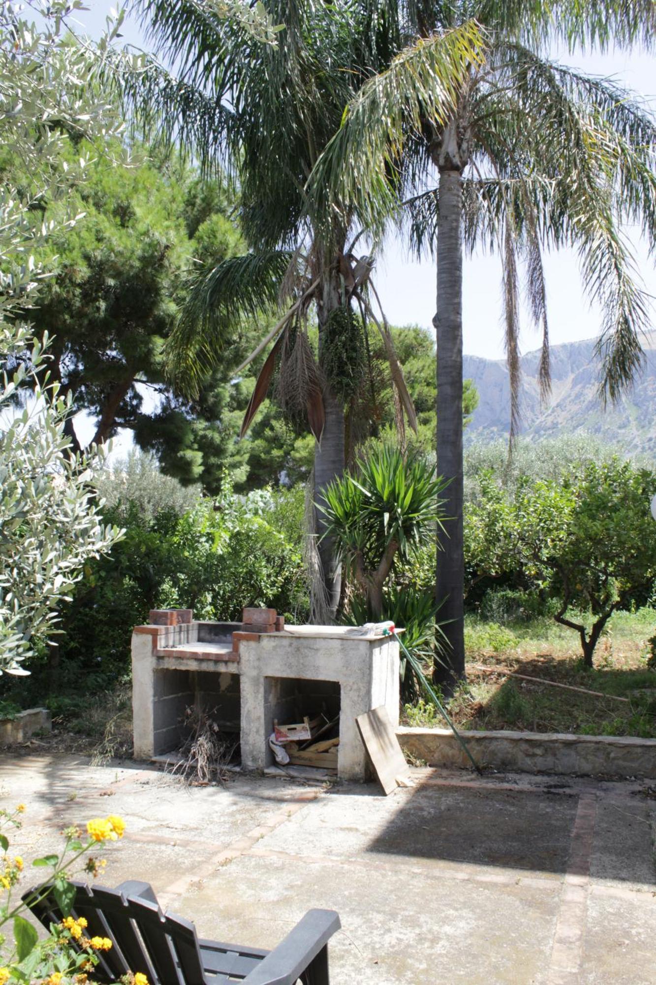 צ'יניזי Villa Giu, Indipendent Villa Near Airport And Sea מראה חיצוני תמונה